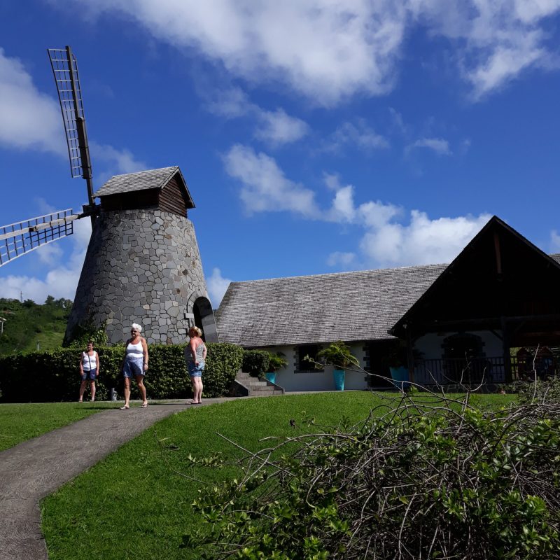 Martinique Scenic 15