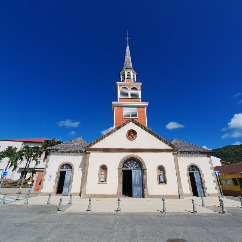 Martinique Scenic 15